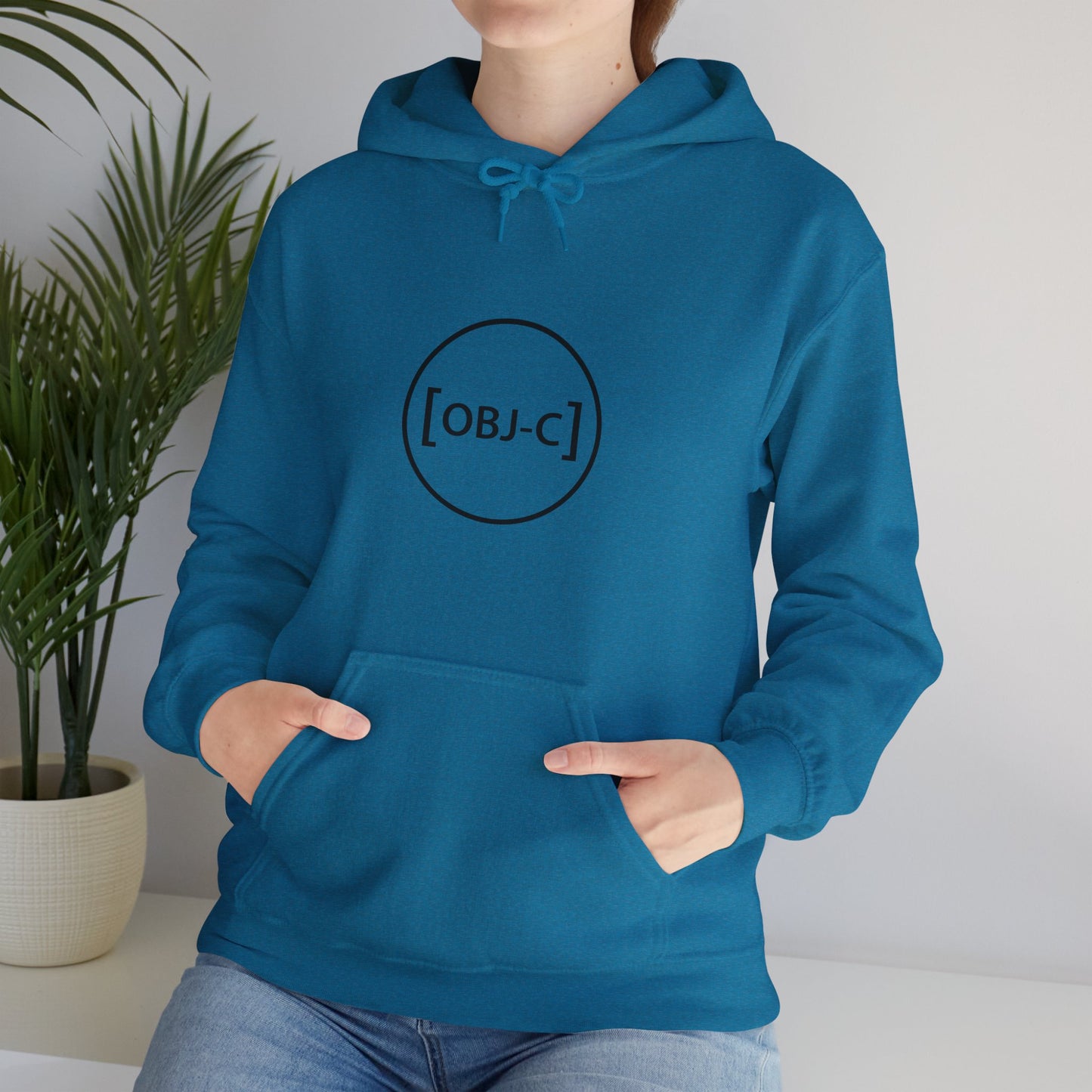 light_hoodie("objective-c", "#000")