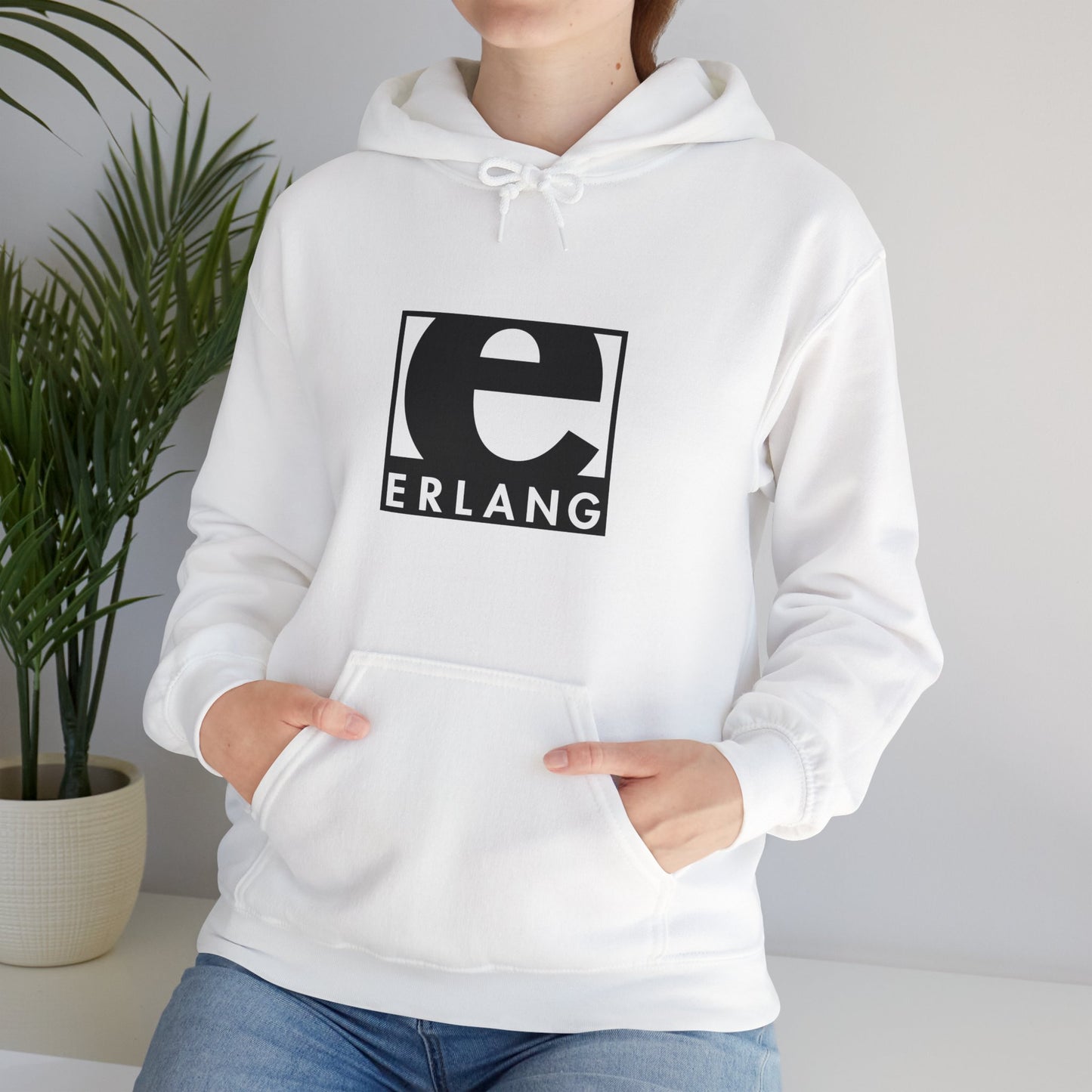 light_hoodie("erlang", "#000")