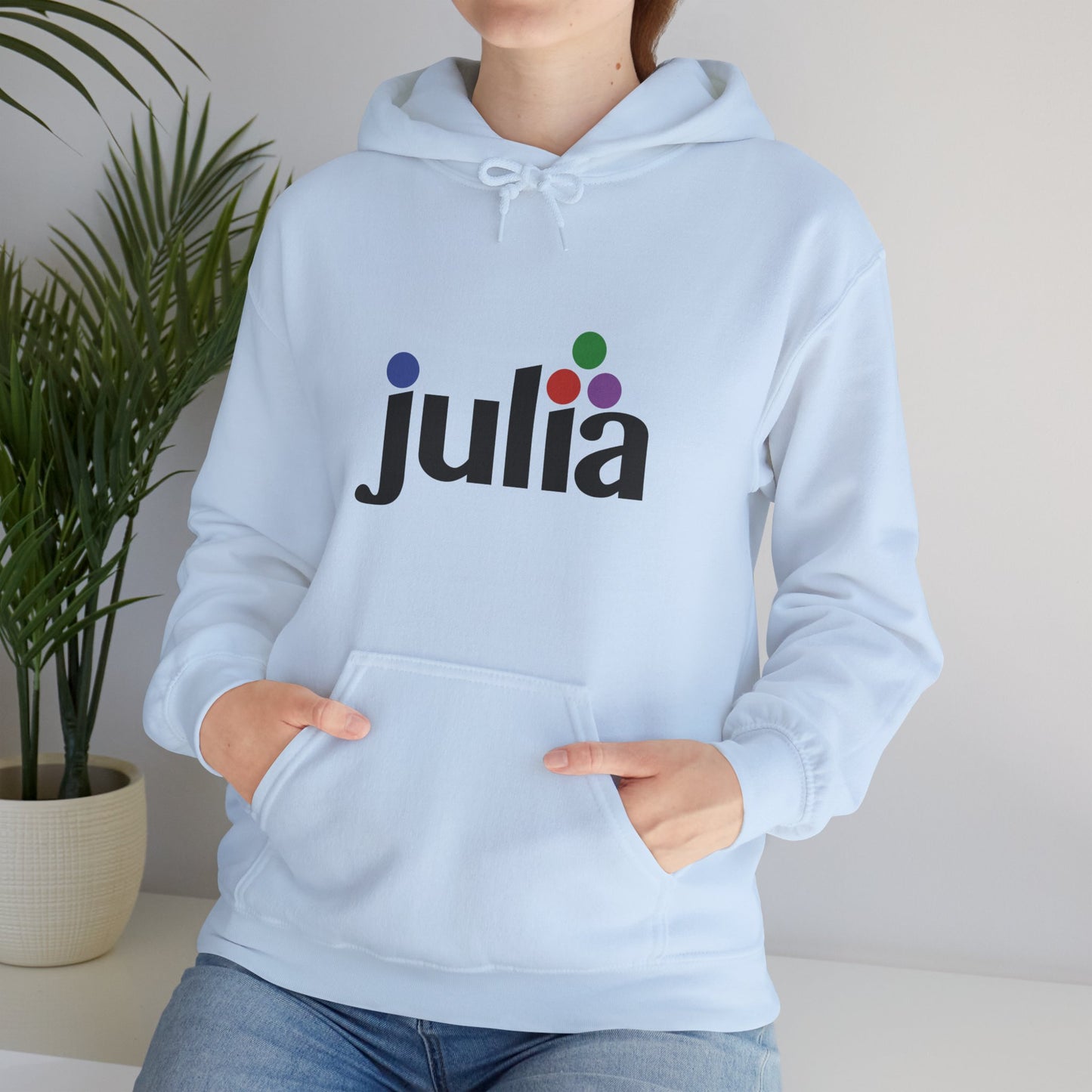 light_hoodie("julia")