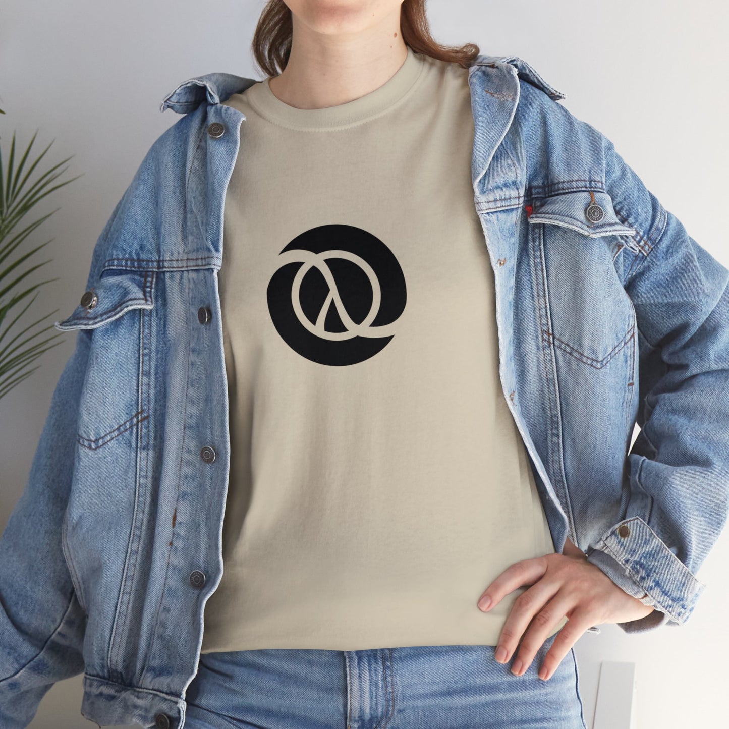 light_teeshirt("clojure", "#000")