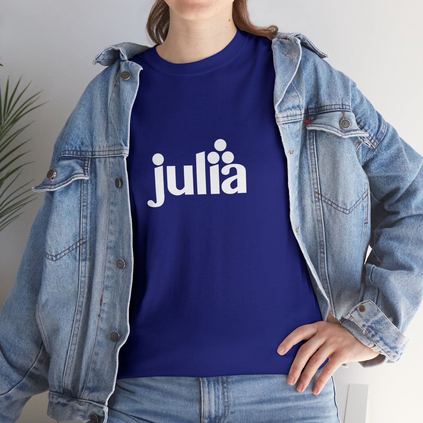 dark_teeshirt("julia")