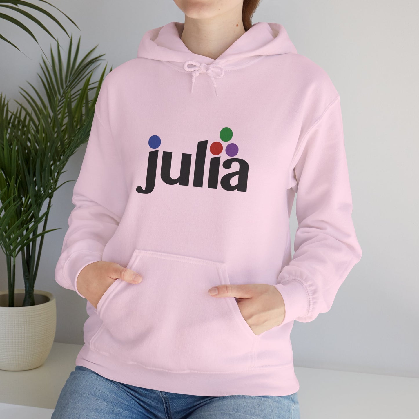 light_hoodie("julia")