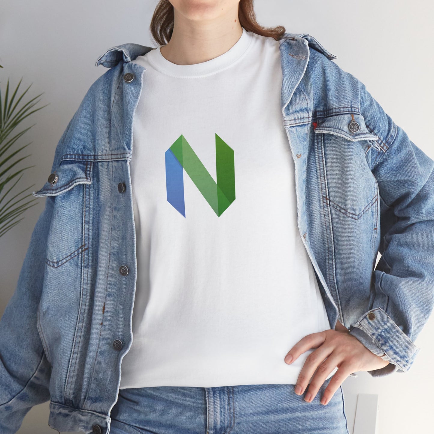 light_teeshirt("neovim")