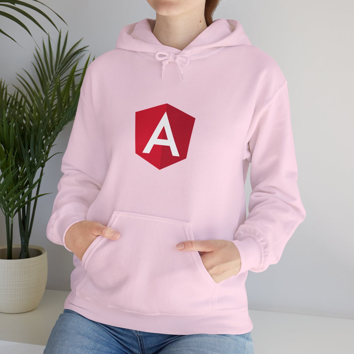 light_hoodie("angular", "#000")
