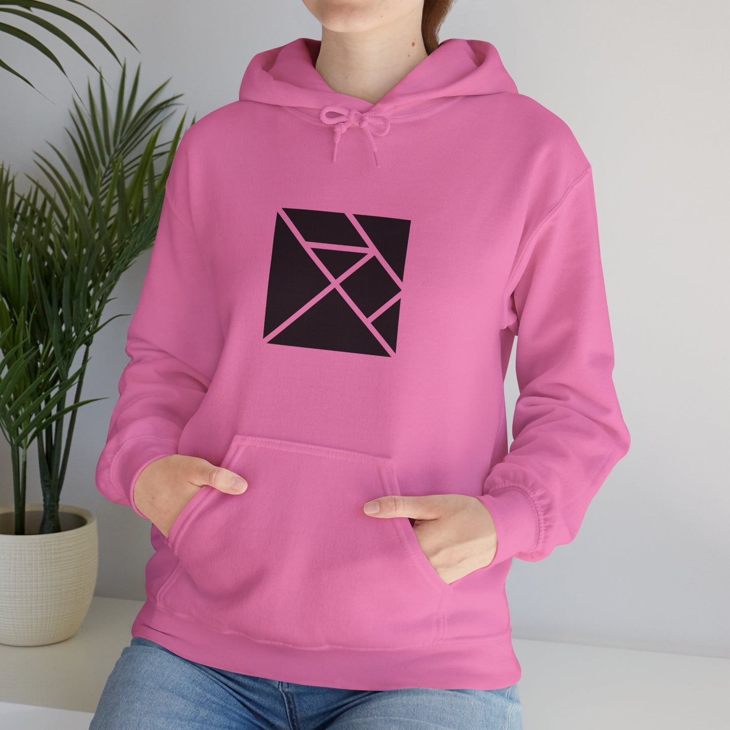 light_hoodie("elm", "#000")