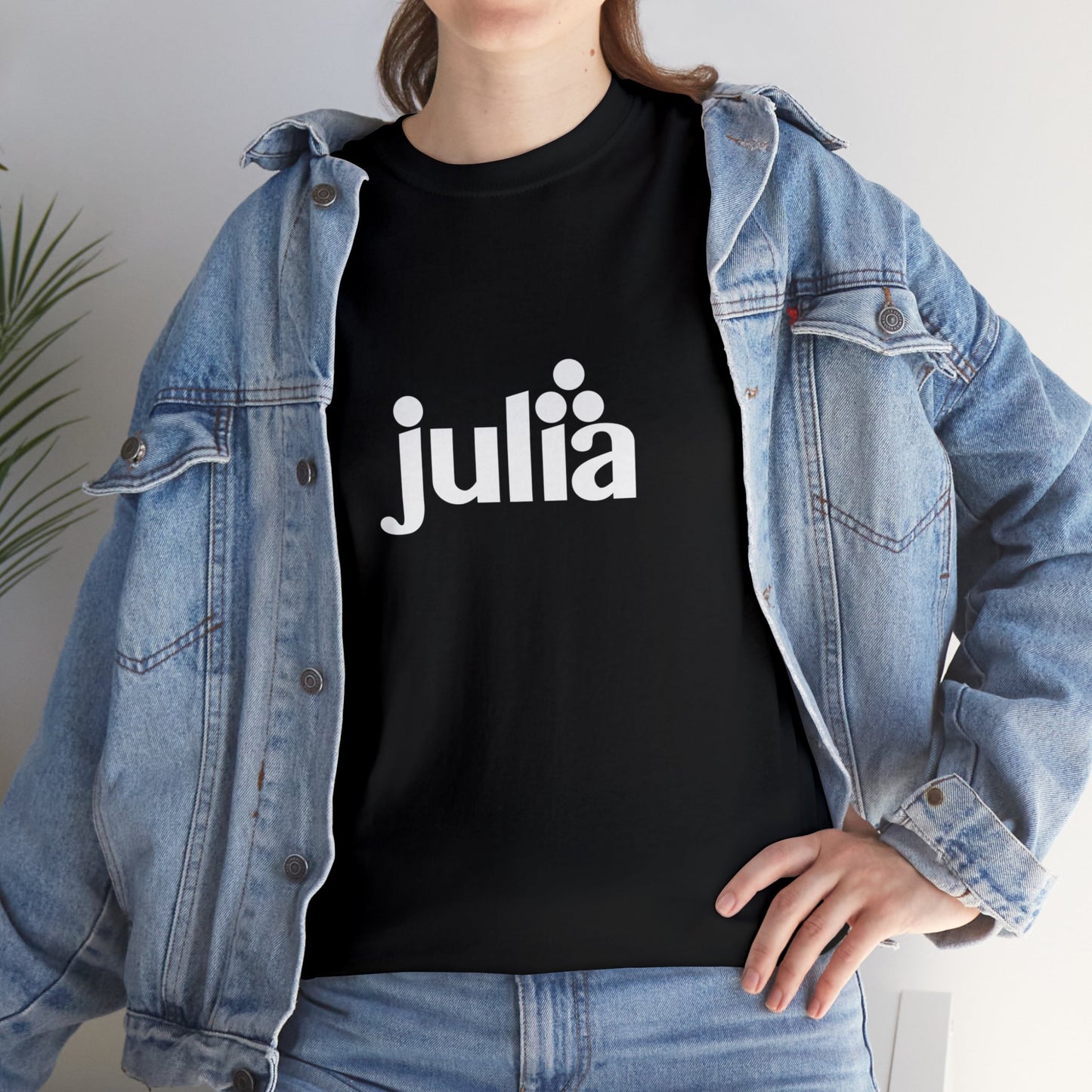 dark_teeshirt("julia")
