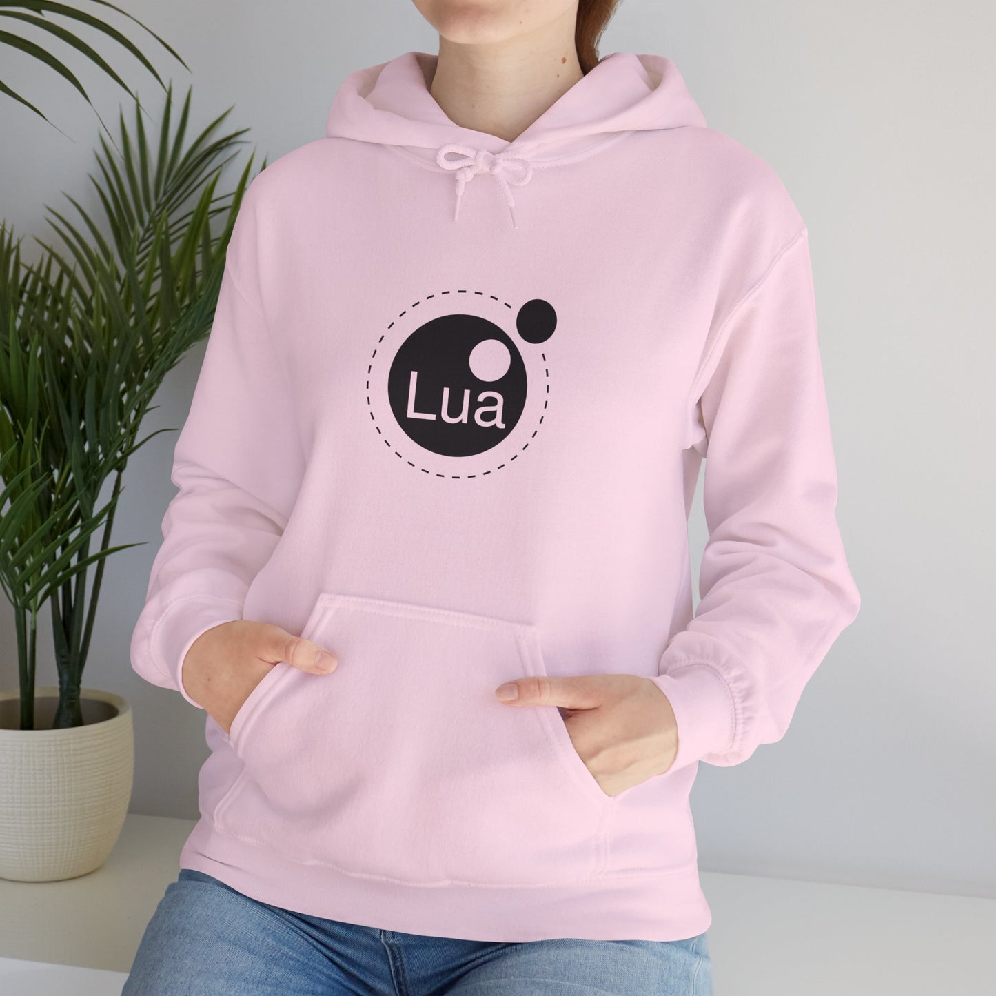 light_hoodie("lua", "#000")