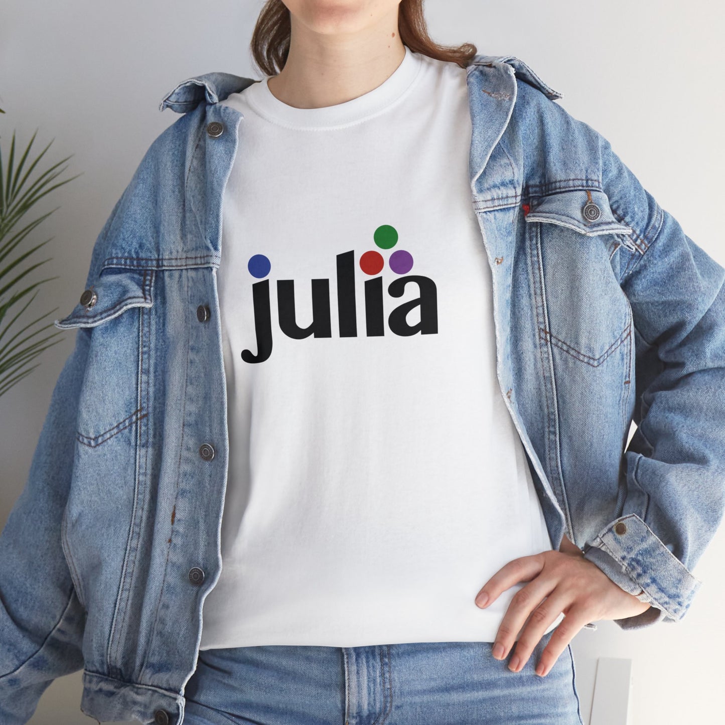 light_teeshirt("julia")
