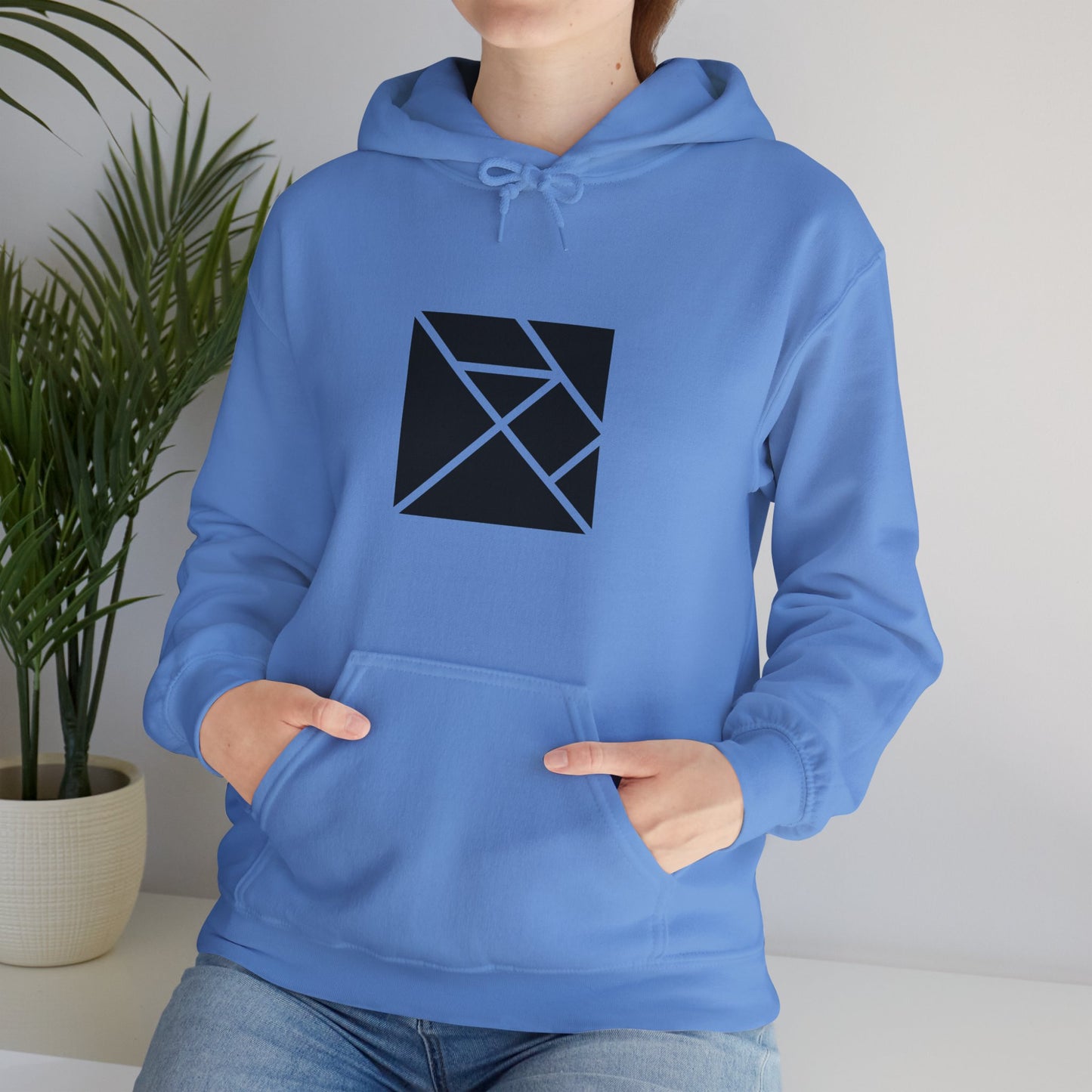 light_hoodie("elm", "#000")